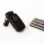 mp3-fm-transmiter-za-kola-s-distantsionno-usb-port-cheren-topcase-1