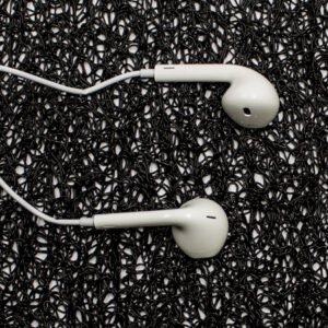 Слушалки Handsfree EarPods, с Микрофон и контролер, Бели - Изображение 3