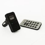 transmisor-za-kola-bluetooth-audio-kit-za-razgovori-s-distantsionno-i-display-usb-port-cheren-topcase-1