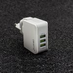 zaryadno-220v-ldnio-travel-charger-3-4a-3-usb-porta-byalo-topcase