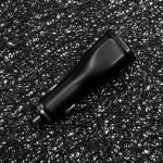 zaryadno-za-kola-12v-încărcare-rapidă-2-1a-1-port-usb-cherno-topcase-3