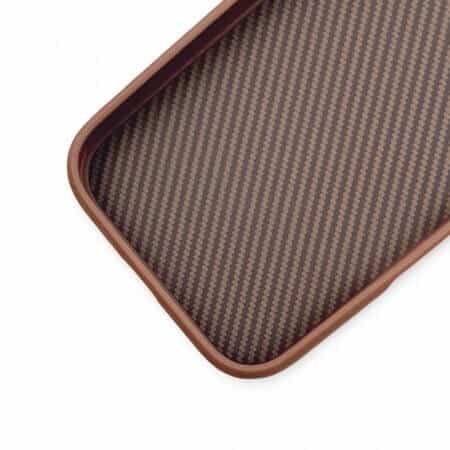 Husă Premium Carbon pentru iPhone 16 Pro - Titanium Gold