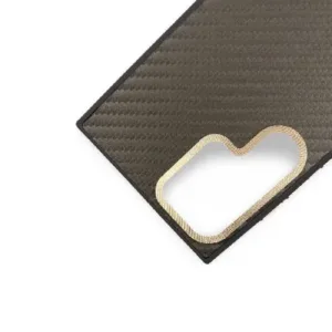 Premium Carbon Case за Samsung S26 Ultra - Златист - imagine 2