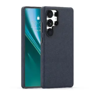 La Topcase, știm că smartphone-ul tău este o parte integrantă a vieții tale de zi cu zi și merită protecție fiabilă încă din prima zi. De aceea, selectăm cu atenție fiecare produs din catalogul nostru pentru a-ți oferi huse, protecții și accesorii de calitate care combină securitatea, stilul și confortul. Serviciul rapid este la fel de important pentru noi. Ne străduim să procesăm și să expediem fiecare comandă cât mai repede posibil, astfel încât dispozitivul tău să poată primi protecția necesară, fără a aștepta inutil. Pentru că noi credem că liniștea sufletească începe cu un telefon bine protejat.