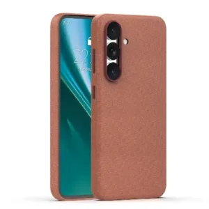 La Topcase, știm că smartphone-ul tău este o parte integrantă a vieții tale de zi cu zi și merită protecție fiabilă încă din prima zi. De aceea, selectăm cu atenție fiecare produs din catalogul nostru pentru a-ți oferi huse, protecții și accesorii de calitate care combină securitatea, stilul și confortul. Serviciul rapid este la fel de important pentru noi. Ne străduim să procesăm și să expediem fiecare comandă cât mai repede posibil, astfel încât dispozitivul tău să poată primi protecția necesară, fără a aștepta inutil. Pentru că noi credem că liniștea sufletească începe cu un telefon bine protejat.