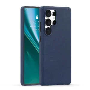 La Topcase, știm că smartphone-ul tău este o parte integrantă a vieții tale de zi cu zi și merită protecție fiabilă încă din prima zi. De aceea, selectăm cu atenție fiecare produs din catalogul nostru pentru a-ți oferi huse, protecții și accesorii de calitate care combină securitatea, stilul și confortul. Serviciul rapid este la fel de important pentru noi. Ne străduim să procesăm și să expediem fiecare comandă cât mai repede posibil, astfel încât dispozitivul tău să poată primi protecția necesară, fără a aștepta inutil. Pentru că noi credem că liniștea sufletească începe cu un telefon bine protejat.