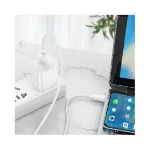 La Topcase, știm că smartphone-ul tău este o parte integrantă a vieții tale de zi cu zi și merită protecție fiabilă încă din prima zi. De aceea, selectăm cu atenție fiecare produs din catalogul nostru pentru a-ți oferi huse, protecții și accesorii de calitate care combină securitatea, stilul și confortul. Serviciul rapid este la fel de important pentru noi. Ne străduim să procesăm și să expediem fiecare comandă cât mai repede posibil, astfel încât dispozitivul tău să poată primi protecția necesară, fără a aștepta inutil. Pentru că noi credem că liniștea sufletească începe cu un telefon bine protejat.