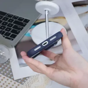 Echipa Topcase este conștientă de cât de valoros este telefonul mobil pentru tine. De aceea, ne-am propus să oferim o protecție maximă și completă pentru telefonul tău. De asemenea, știm că, cu cât îl lași mai mult timp neprotejat, cu atât este mai mare riscul de spargere sau accidentare. De aceea, ne străduim să livrăm fiecare livrare în cel mai scurt timp posibil.