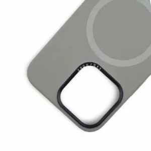 La Topcase, știm că smartphone-ul tău este o parte integrantă a vieții tale de zi cu zi și merită protecție fiabilă încă din prima zi. De aceea, selectăm cu atenție fiecare produs din catalogul nostru pentru a-ți oferi huse, protecții și accesorii de calitate care combină securitatea, stilul și confortul. Serviciul rapid este la fel de important pentru noi. Ne străduim să procesăm și să expediem fiecare comandă cât mai repede posibil, astfel încât dispozitivul tău să poată primi protecția necesară, fără a aștepta inutil. Pentru că noi credem că liniștea sufletească începe cu un telefon bine protejat.