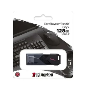 La Topcase, știm că smartphone-ul tău este o parte integrantă a vieții tale de zi cu zi și merită protecție fiabilă încă din prima zi. De aceea, selectăm cu atenție fiecare produs din catalogul nostru pentru a-ți oferi huse, protecții și accesorii de calitate care combină securitatea, stilul și confortul. Serviciul rapid este la fel de important pentru noi. Ne străduim să procesăm și să expediem fiecare comandă cât mai repede posibil, astfel încât dispozitivul tău să poată primi protecția necesară, fără a aștepta inutil. Pentru că noi credem că liniștea sufletească începe cu un telefon bine protejat.
